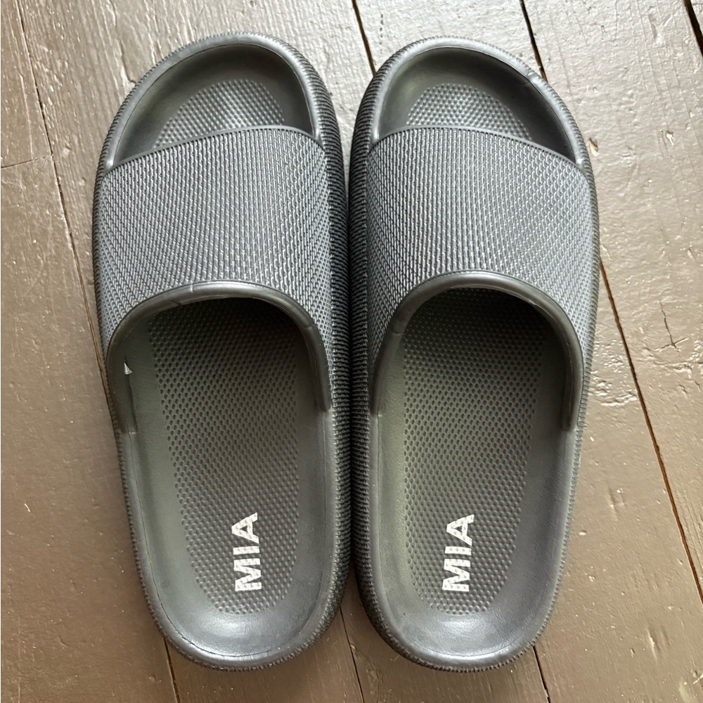 MIA Black Slide Sandals